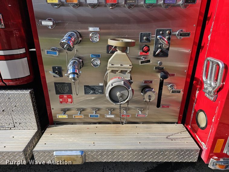 image for item MB9970 1998 Freightliner FL80  pumper fire truck