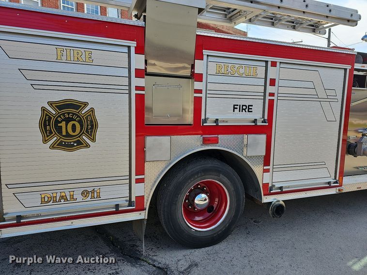 image for item MB9970 1998 Freightliner FL80  pumper fire truck