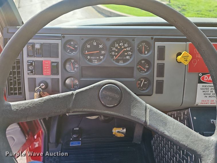 image for item MB9970 1998 Freightliner FL80  pumper fire truck