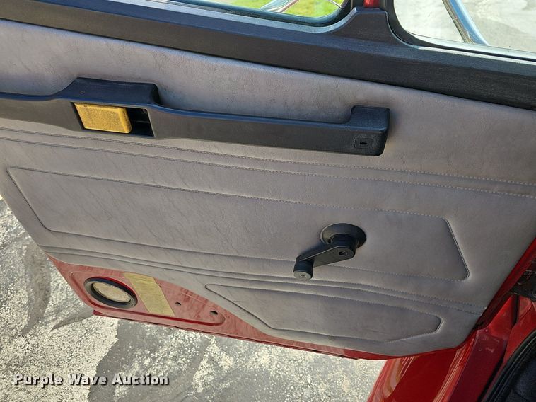 image for item MB9970 1998 Freightliner FL80  pumper fire truck