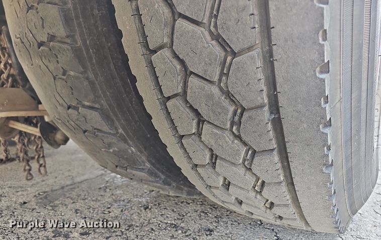 image for item MB9970 1998 Freightliner FL80  pumper fire truck