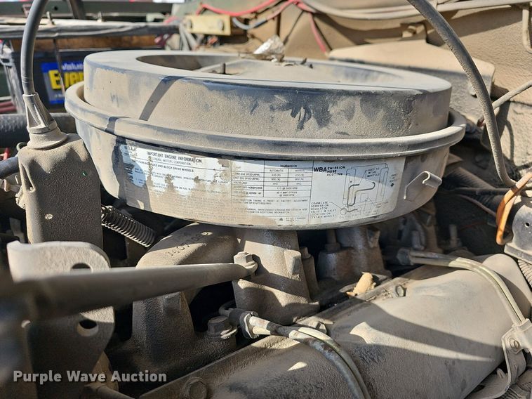 image for item MB9987 1986 Chevrolet D30  rescue pickup