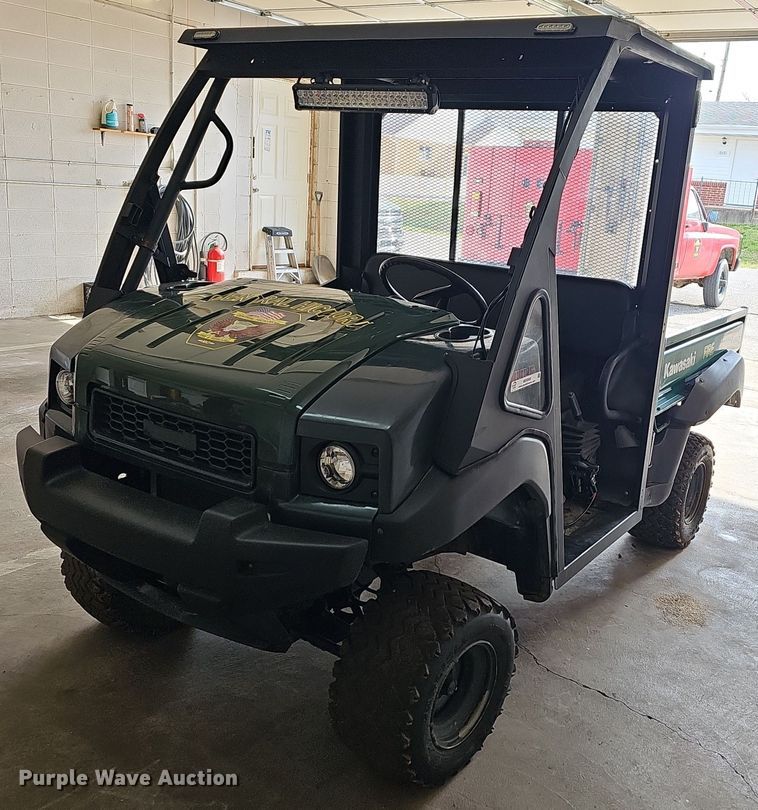 image for item MB9988 2010 Kawasaki Mule 4010  utility vehicle