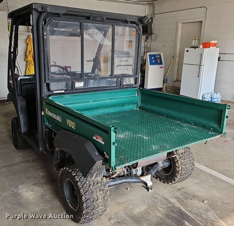 image for item MB9988 2010 Kawasaki Mule 4010  utility vehicle