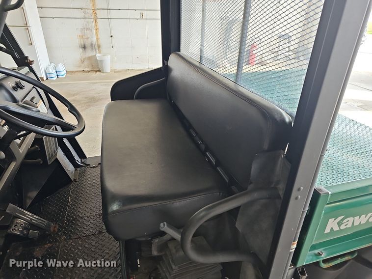 image for item MB9988 2010 Kawasaki Mule 4010  utility vehicle