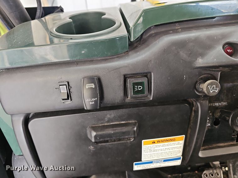 image for item MB9988 2010 Kawasaki Mule 4010  utility vehicle