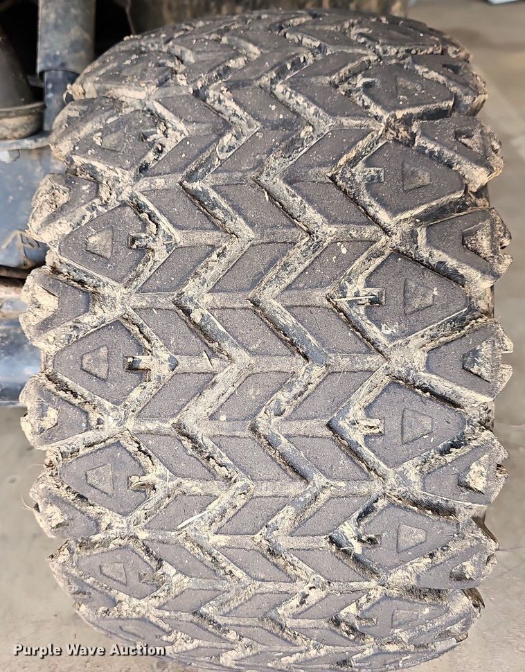 image for item MB9988 2010 Kawasaki Mule 4010  utility vehicle