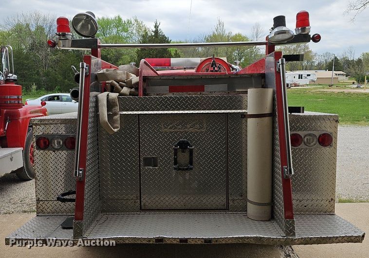 image for item MB9989 1975 Dodge  pumper fire truck