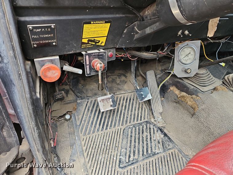 image for item MB9989 1975 Dodge  pumper fire truck