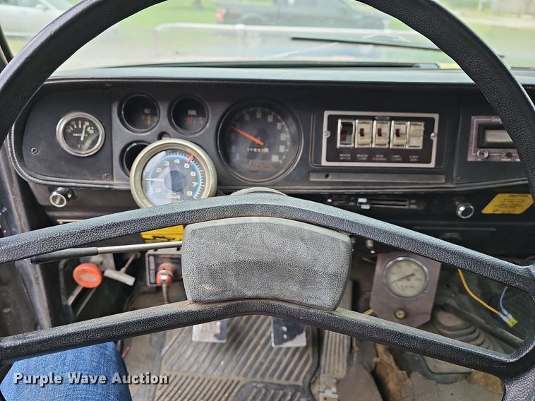 image for item MB9989 1975 Dodge  pumper fire truck