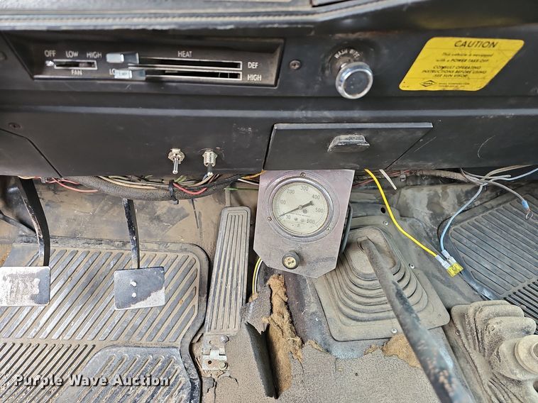 image for item MB9989 1975 Dodge  pumper fire truck