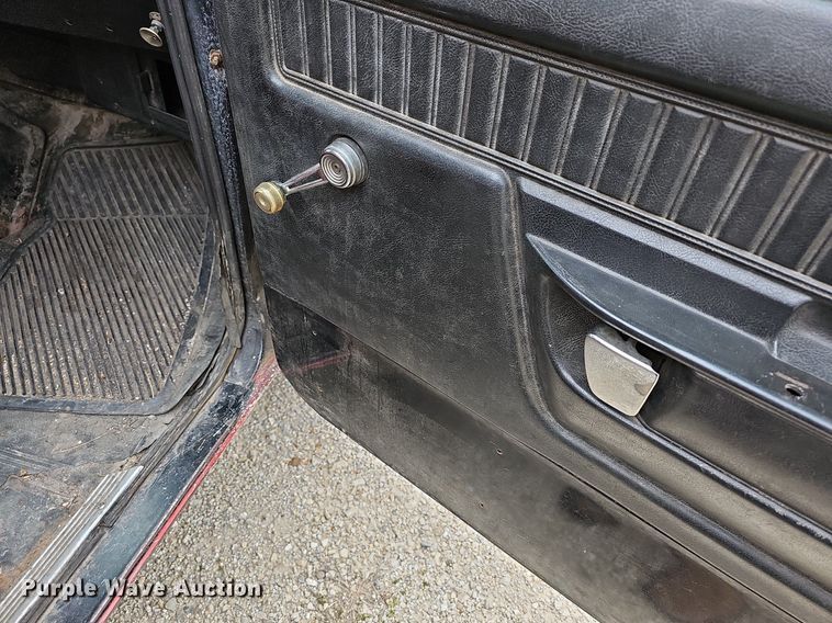 image for item MB9989 1975 Dodge  pumper fire truck