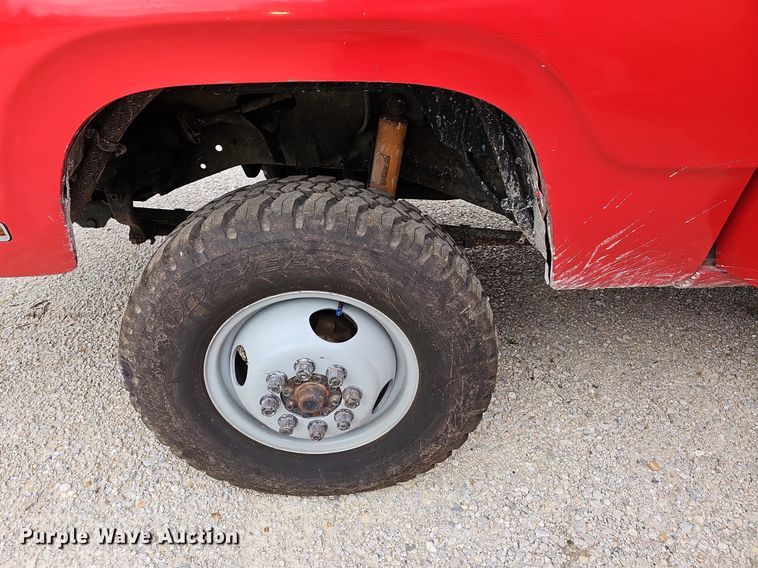 image for item MB9989 1975 Dodge  pumper fire truck