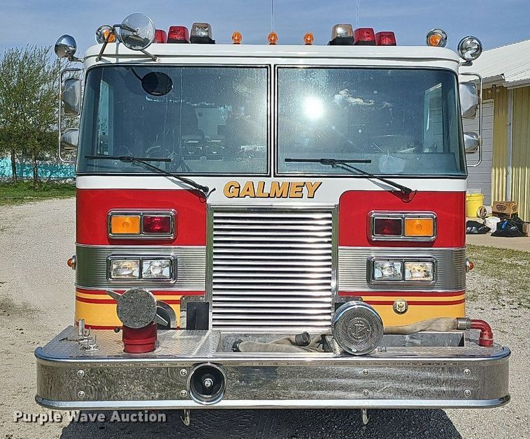 image for item MB9990 1989 Pierce  pumper fire truck