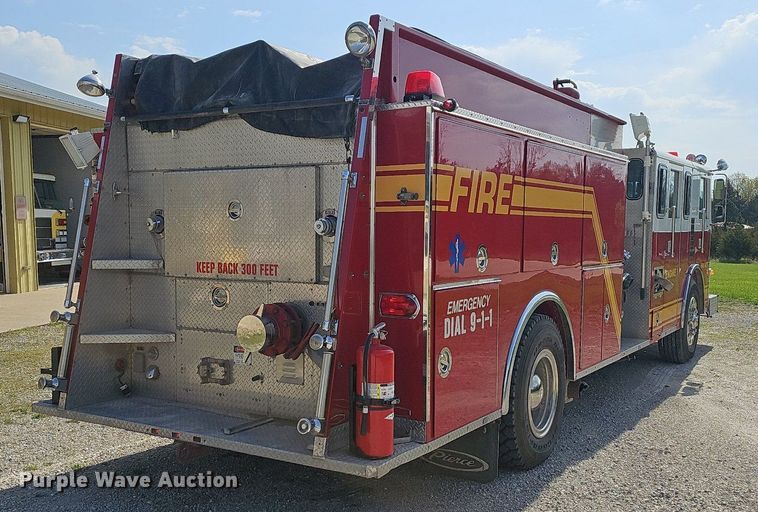 image for item MB9990 1989 Pierce  pumper fire truck