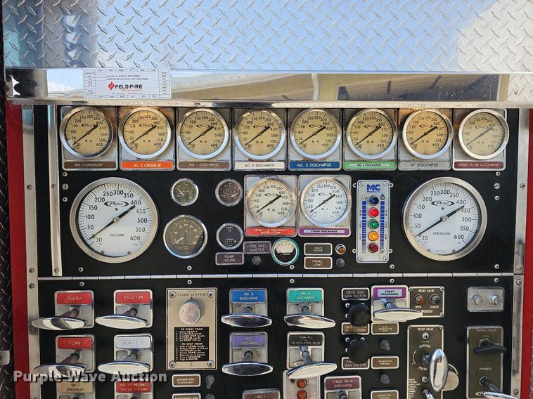 image for item MB9990 1989 Pierce  pumper fire truck