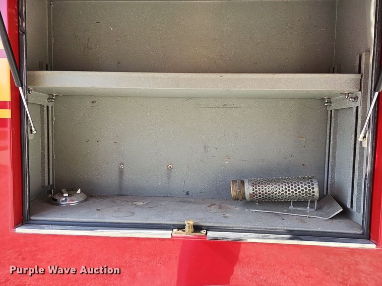 image for item MB9990 1989 Pierce  pumper fire truck