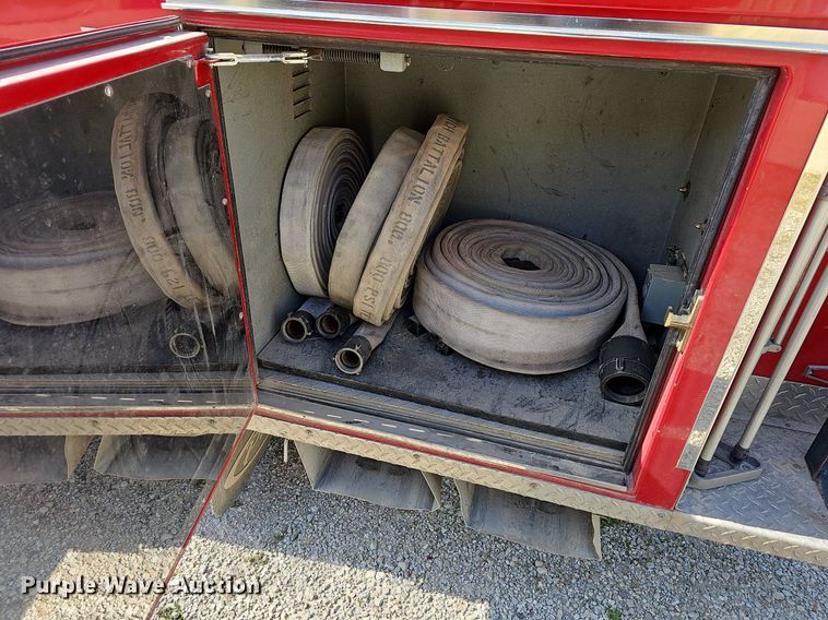 image for item MB9990 1989 Pierce  pumper fire truck