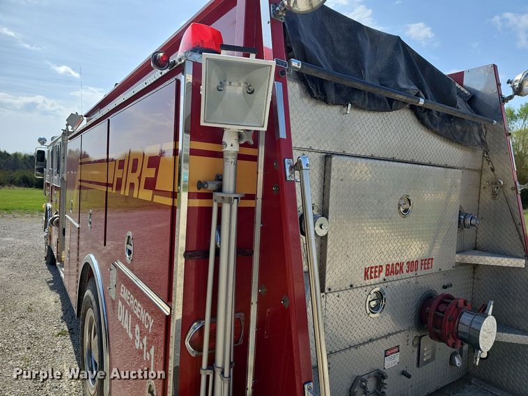 image for item MB9990 1989 Pierce  pumper fire truck