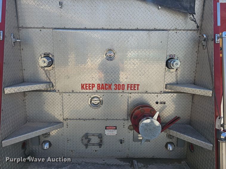 image for item MB9990 1989 Pierce  pumper fire truck