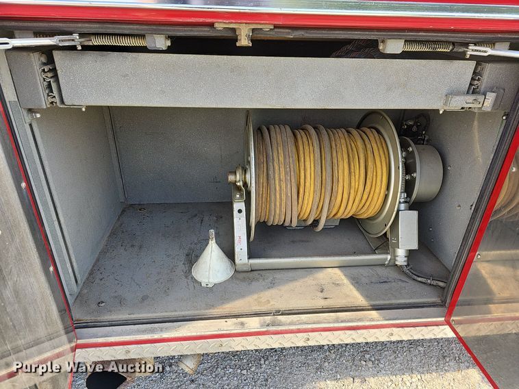 image for item MB9990 1989 Pierce  pumper fire truck