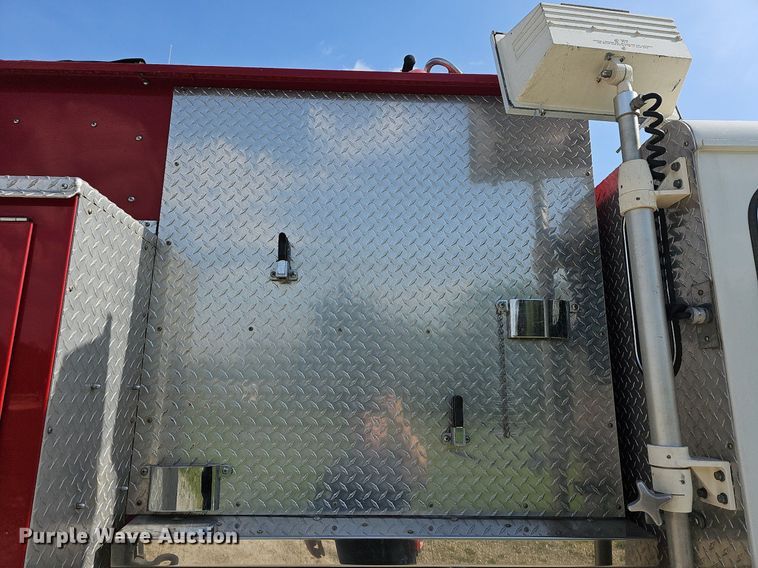 image for item MB9990 1989 Pierce  pumper fire truck