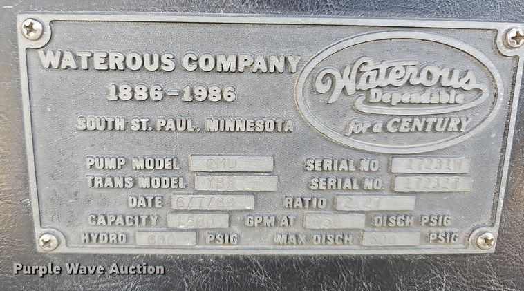 image for item MB9990 1989 Pierce  pumper fire truck