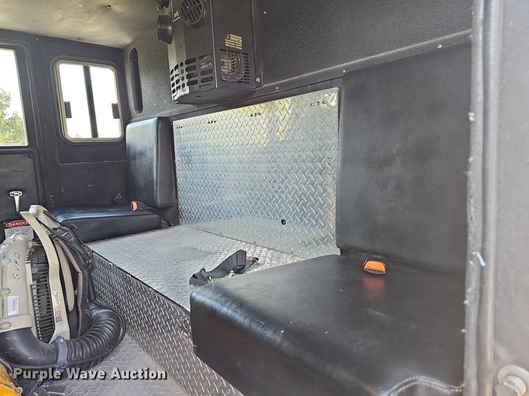 image for item MB9990 1989 Pierce  pumper fire truck