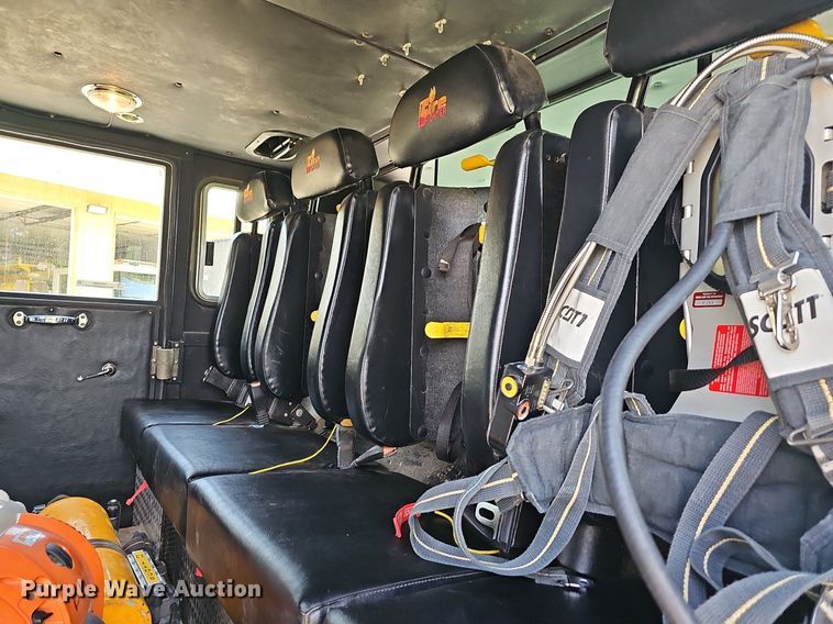 image for item MB9990 1989 Pierce  pumper fire truck