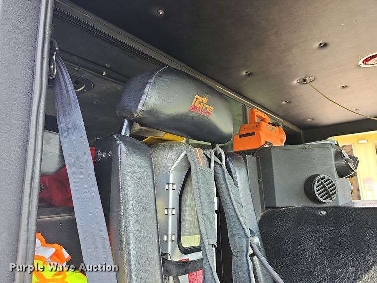 image for item MB9990 1989 Pierce  pumper fire truck