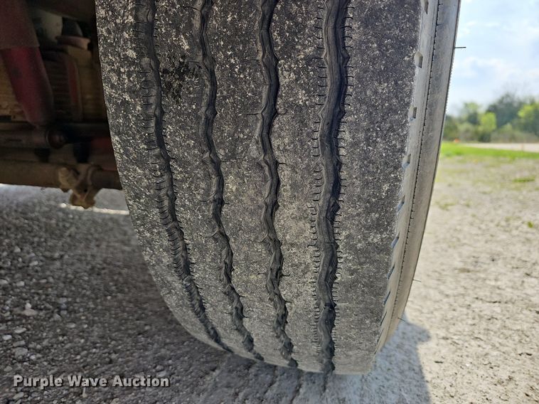 image for item MB9990 1989 Pierce  pumper fire truck