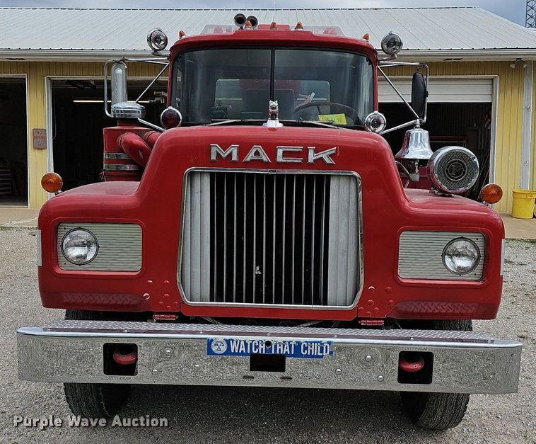 image for item MB9992 1973 Mack  pumper fire truck