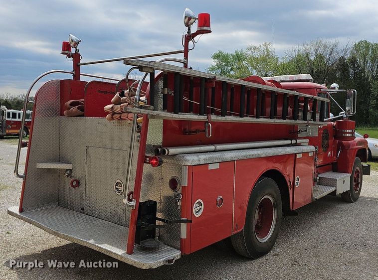 image for item MB9992 1973 Mack  pumper fire truck