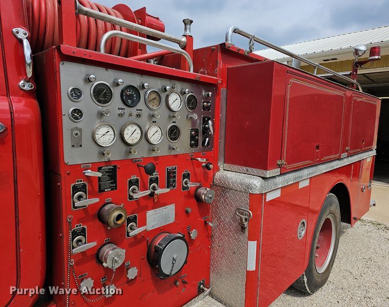 image for item MB9992 1973 Mack  pumper fire truck