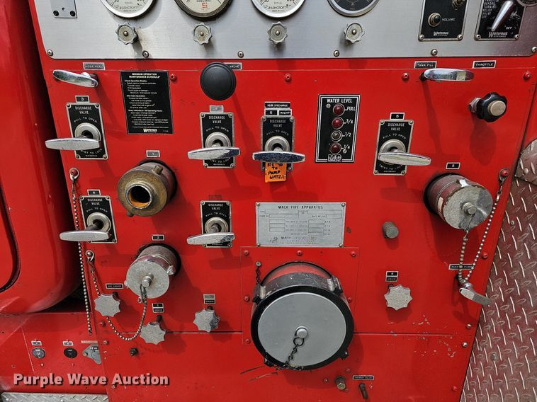 image for item MB9992 1973 Mack  pumper fire truck