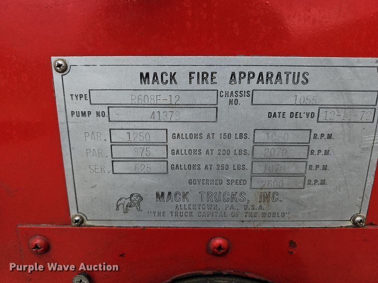 image for item MB9992 1973 Mack  pumper fire truck
