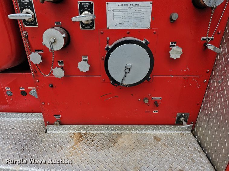 image for item MB9992 1973 Mack  pumper fire truck