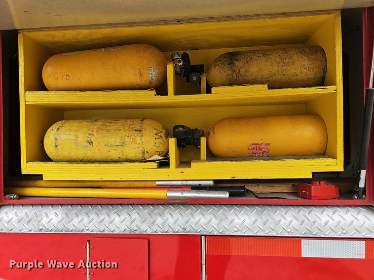 image for item MB9992 1973 Mack  pumper fire truck