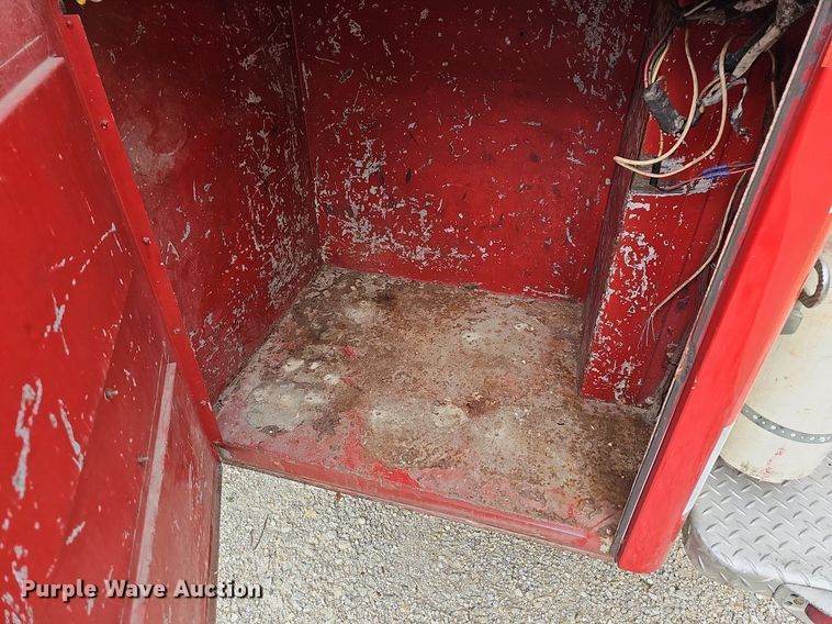 image for item MB9992 1973 Mack  pumper fire truck