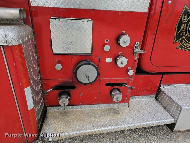 image for item MB9992 1973 Mack  pumper fire truck