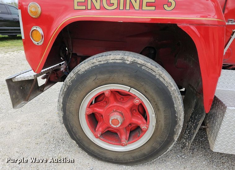 image for item MB9992 1973 Mack  pumper fire truck