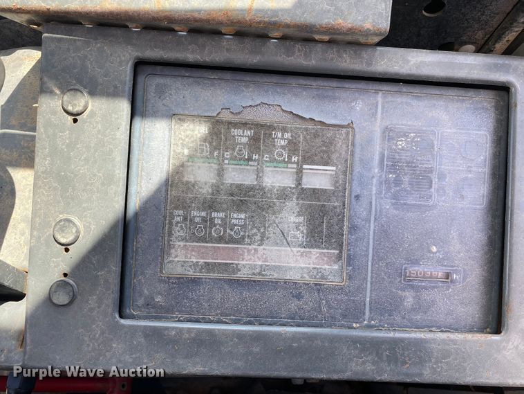 image for item MG9792 2003 Komatsu WA250-3MC  wheel loader