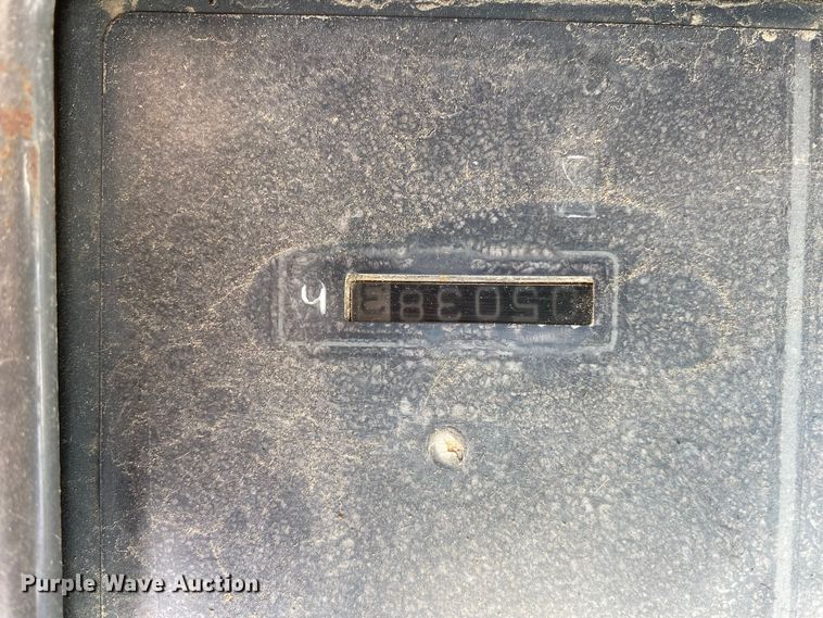 image for item MG9792 2003 Komatsu WA250-3MC  wheel loader