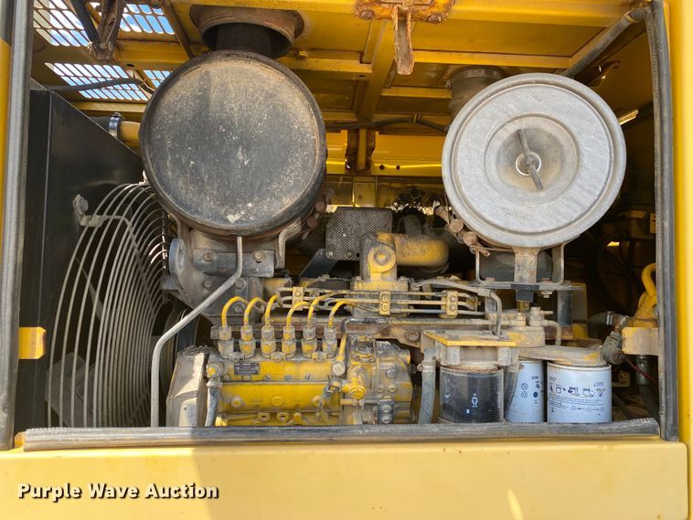 image for item MG9792 2003 Komatsu WA250-3MC  wheel loader