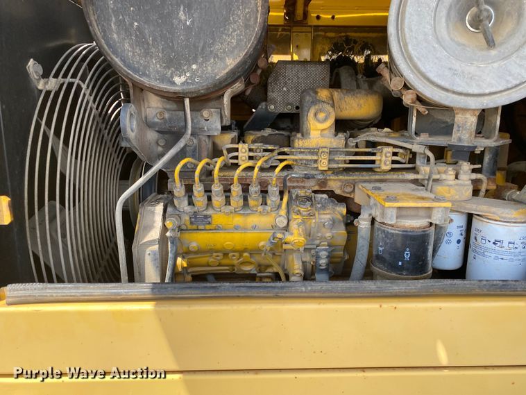 image for item MG9792 2003 Komatsu WA250-3MC  wheel loader