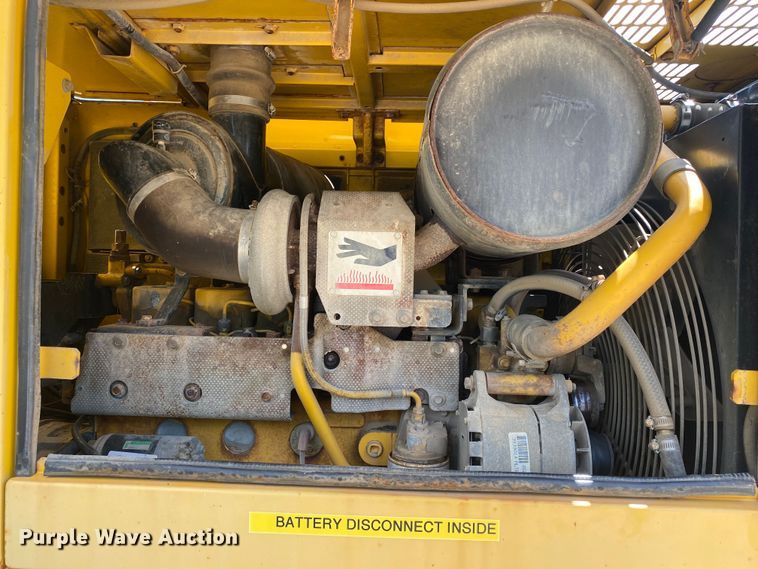 image for item MG9792 2003 Komatsu WA250-3MC  wheel loader