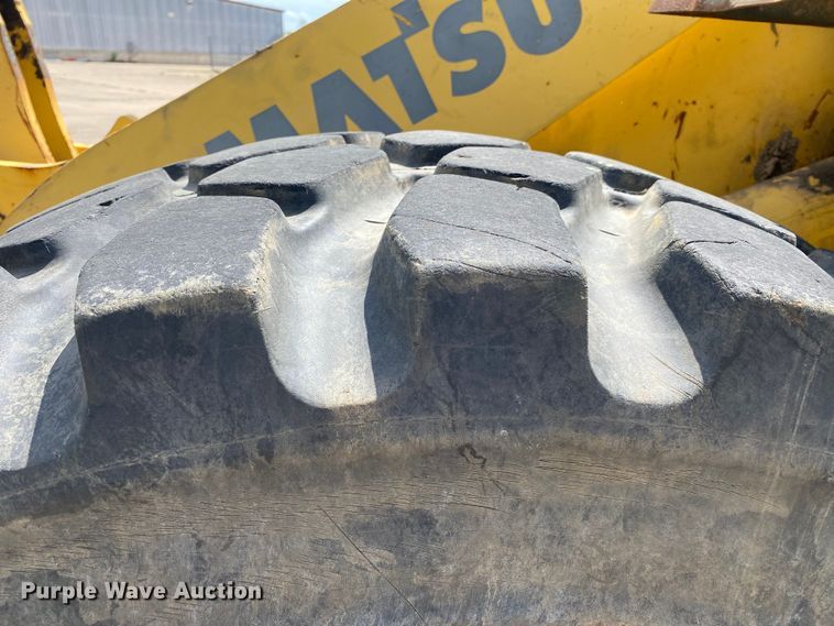 image for item MG9792 2003 Komatsu WA250-3MC  wheel loader
