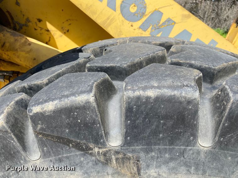 image for item MG9792 2003 Komatsu WA250-3MC  wheel loader