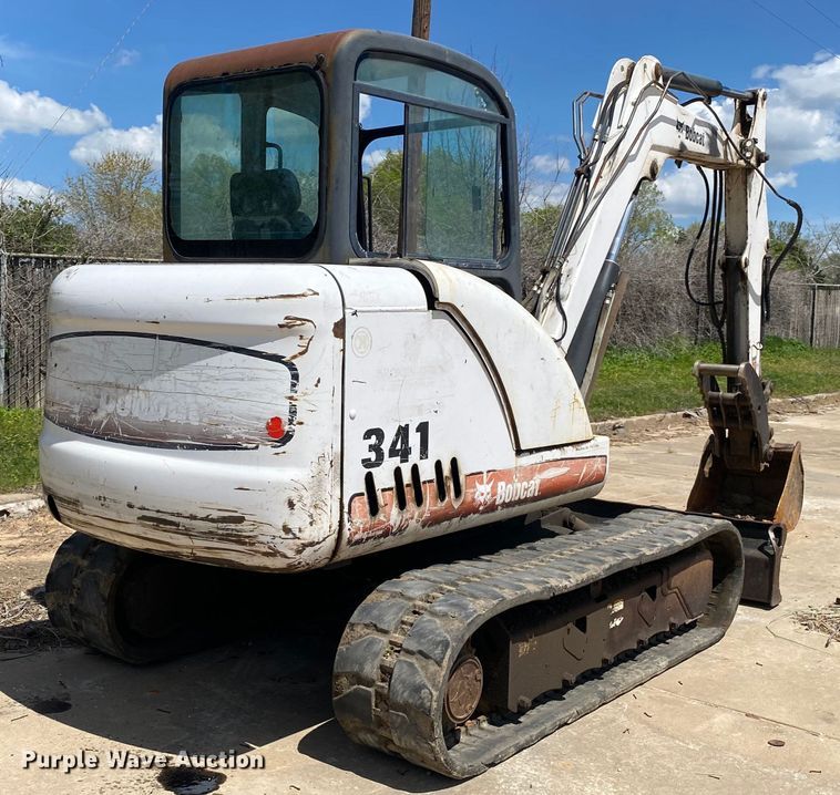image for item MG9794 2006 Bobcat 341G  mini excavator