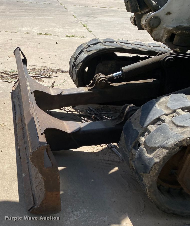 image for item MG9794 2006 Bobcat 341G  mini excavator